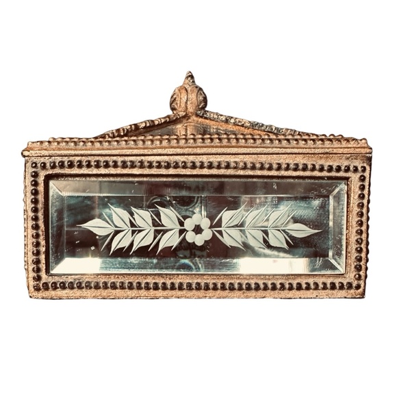 TWO'S COMPANY Handmade Ornate Beveled Mirrored Trinket Box 4.5”x 4.5” Gold Tone - Picture 2 of 9